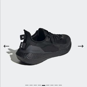 ULTRABOOST 21 X PARLEY SHOES
Black mens 10.5 size gently worn